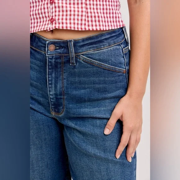 Judy Blue High Waist Bermuda Denim Shorts - Picture 6 of 6